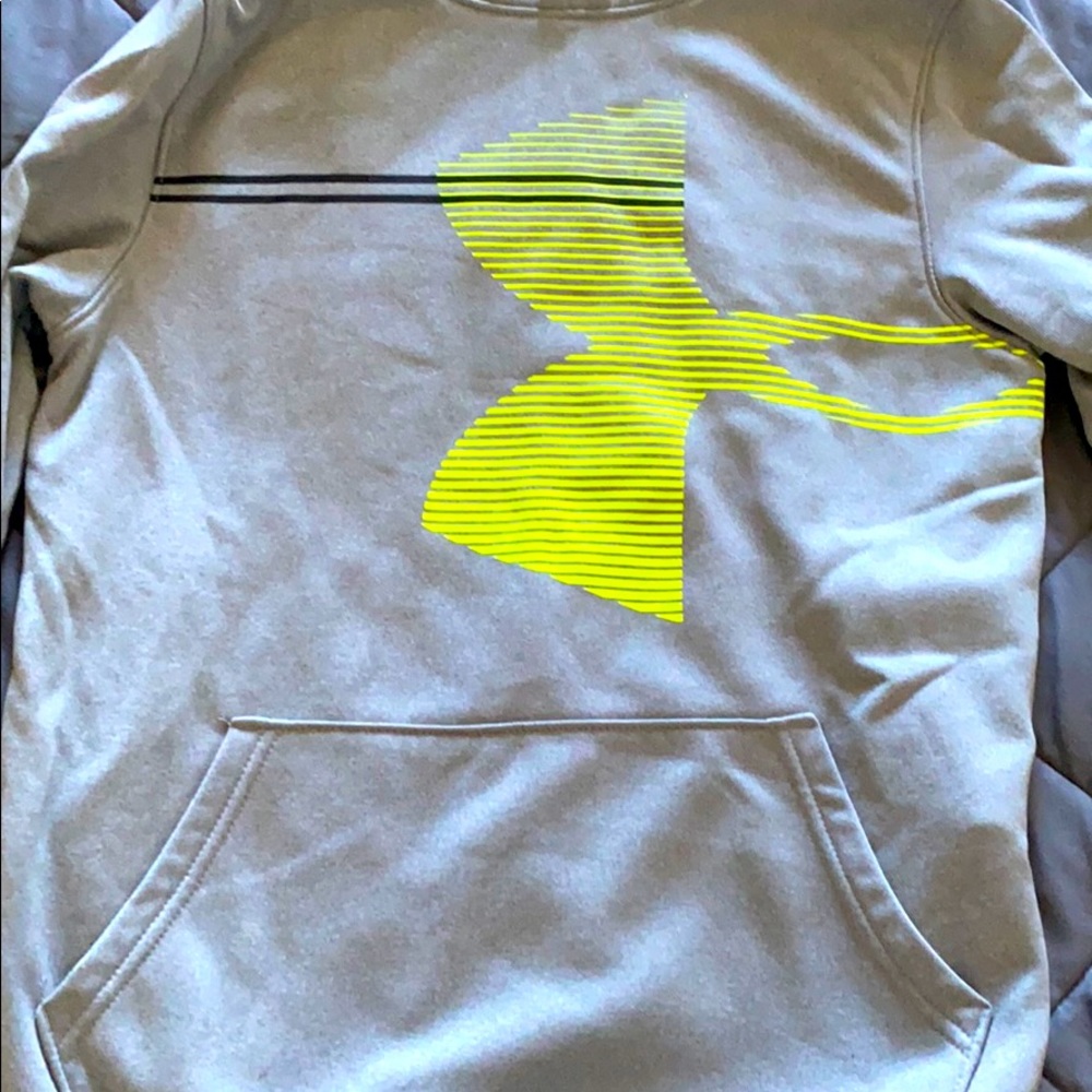 Youth medium under armour hoody